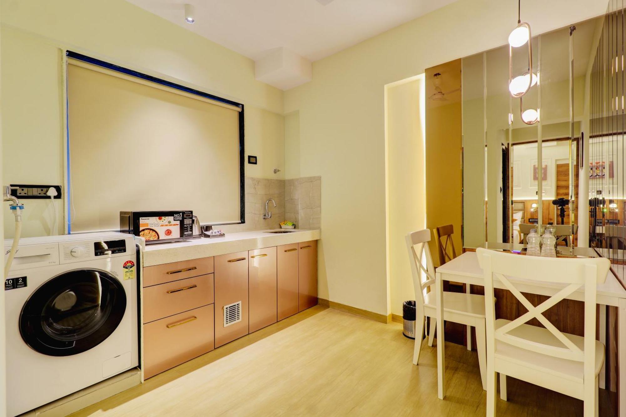 Home2 Suites And Service Apartments, Mumbai Airport מראה חיצוני תמונה