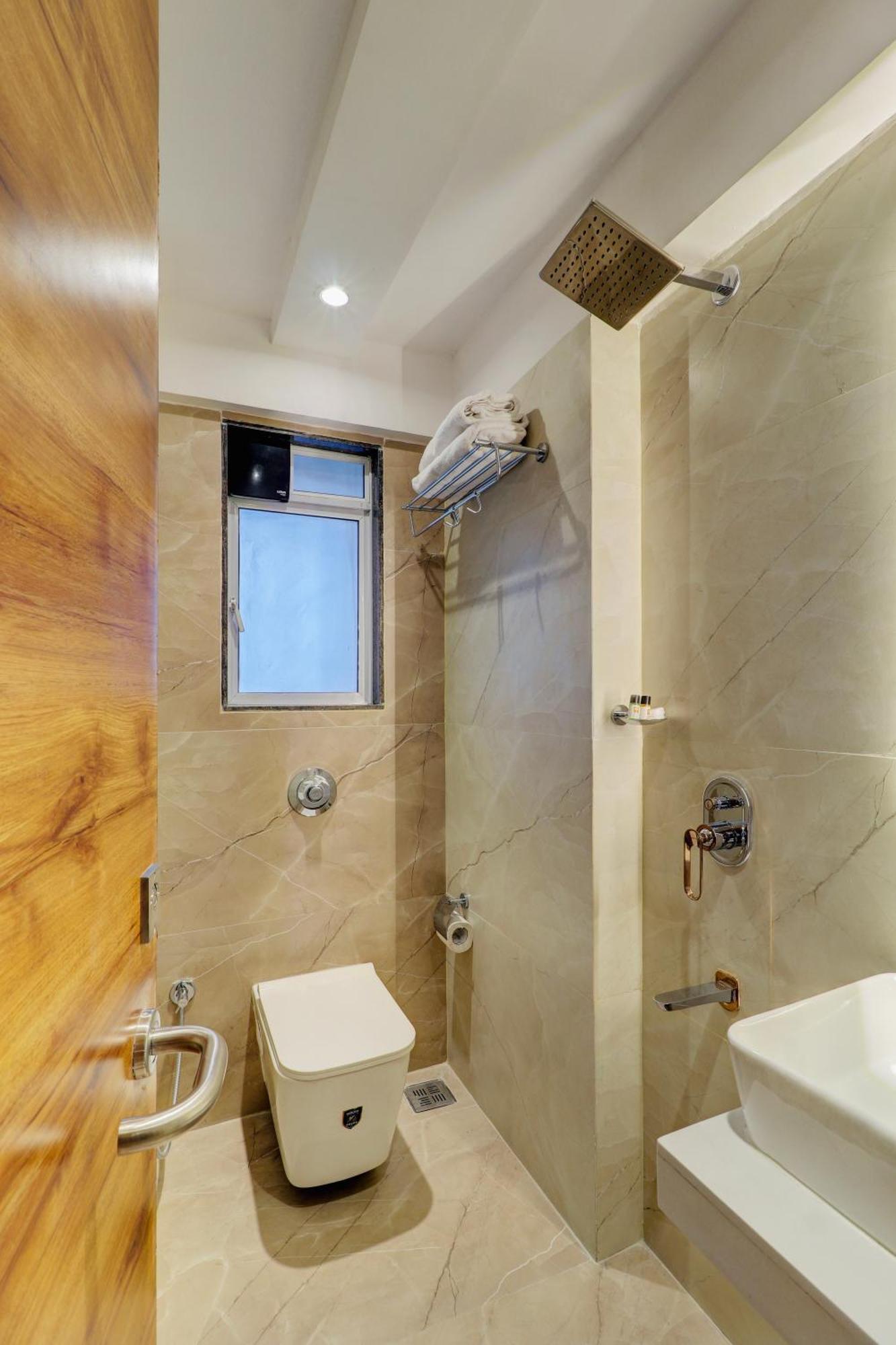 Home2 Suites And Service Apartments, Mumbai Airport מראה חיצוני תמונה