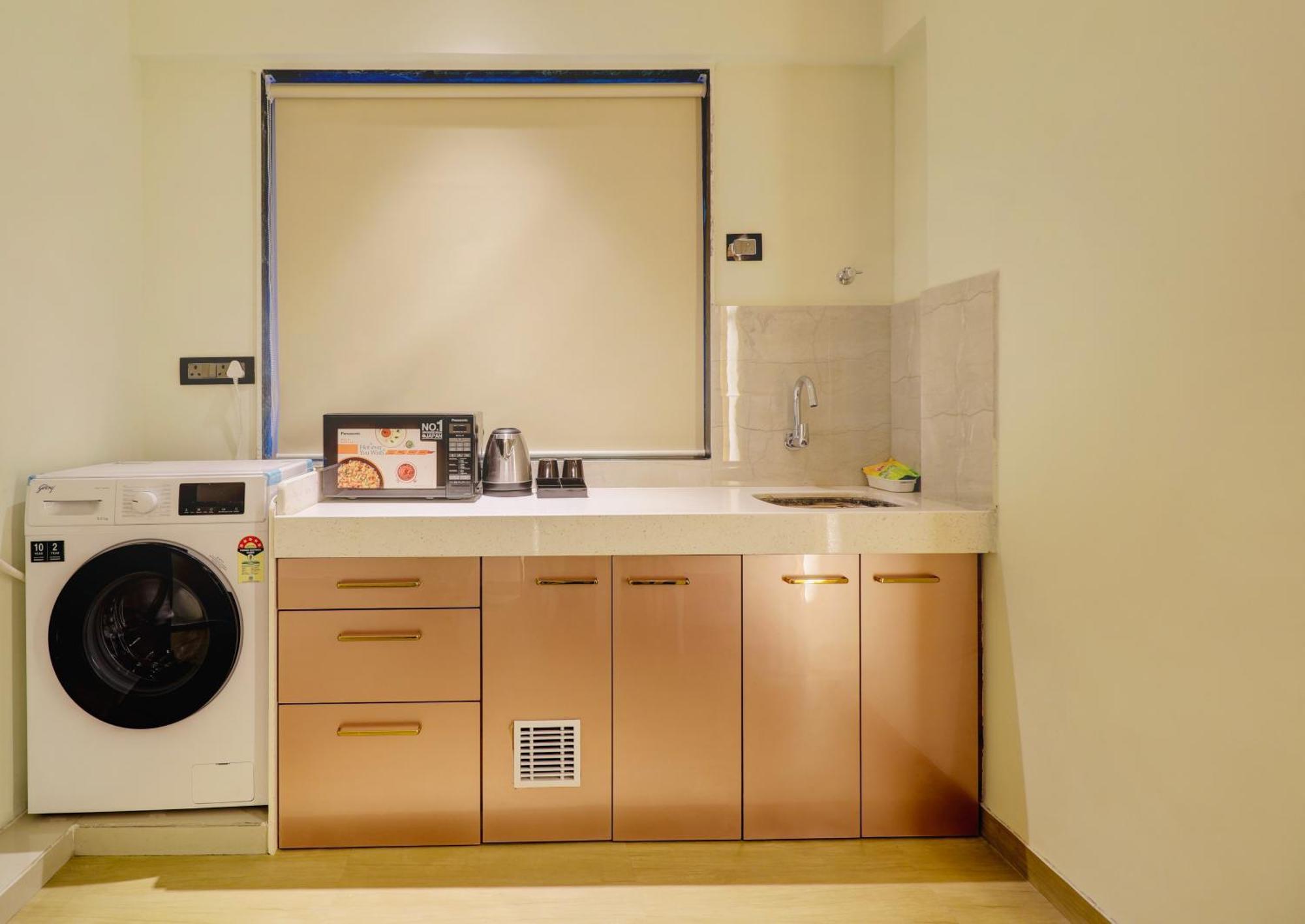 Home2 Suites And Service Apartments, Mumbai Airport מראה חיצוני תמונה