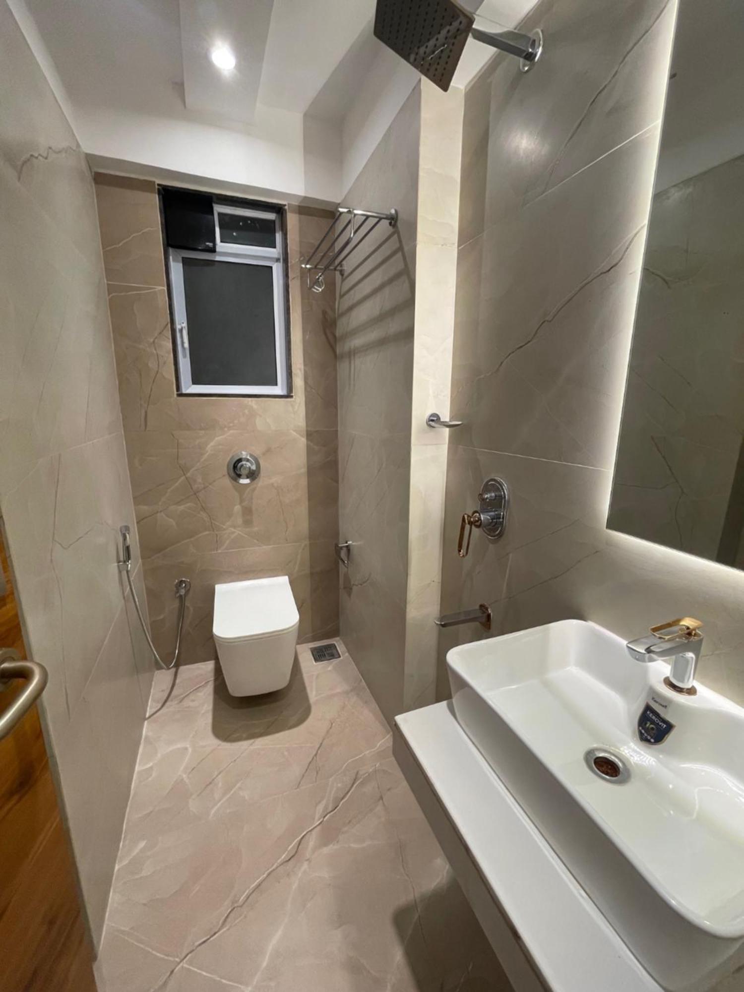 Home2 Suites And Service Apartments, Mumbai Airport מראה חיצוני תמונה